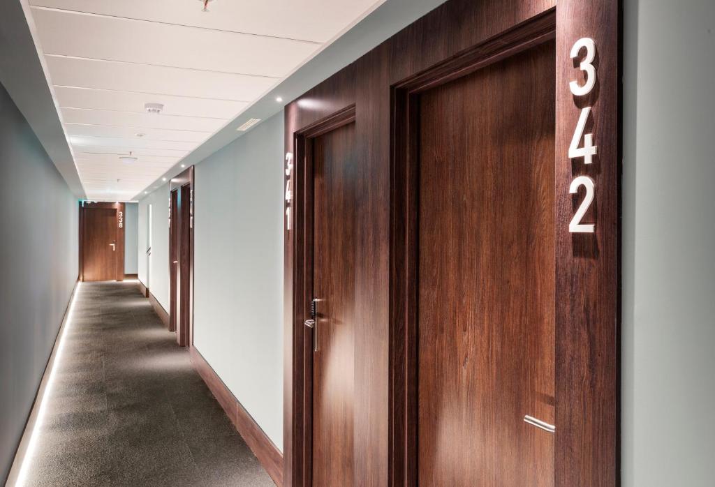 B&B HOTEL Lisboa Aeroporto - Resim 16