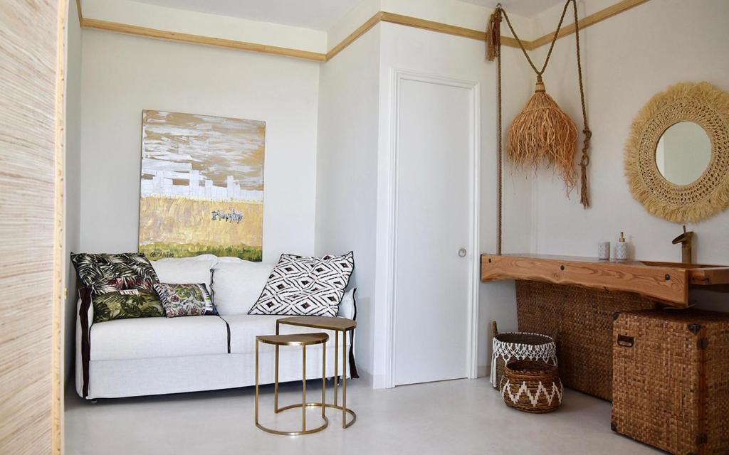 Posedenie v ubytovaní Elefthia Syros Exclusive Suite
