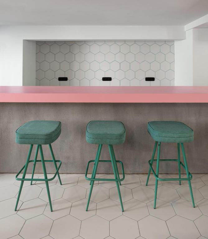 Colors Hotel Athens - Resim 41