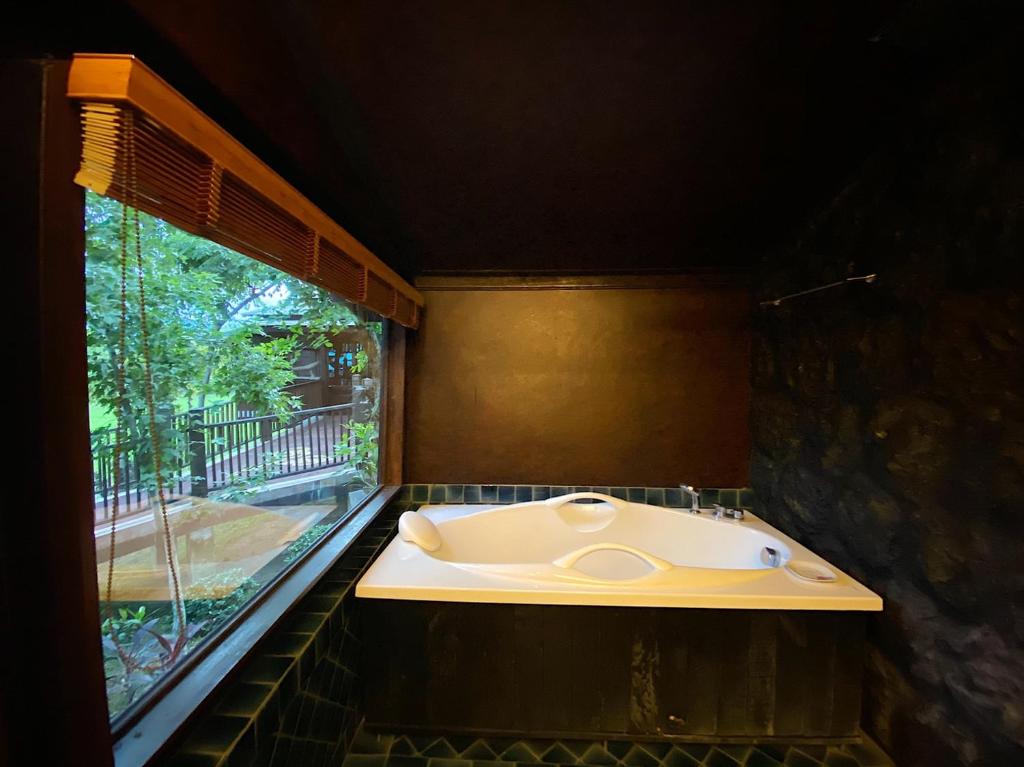 Bantunglom Resort - 12