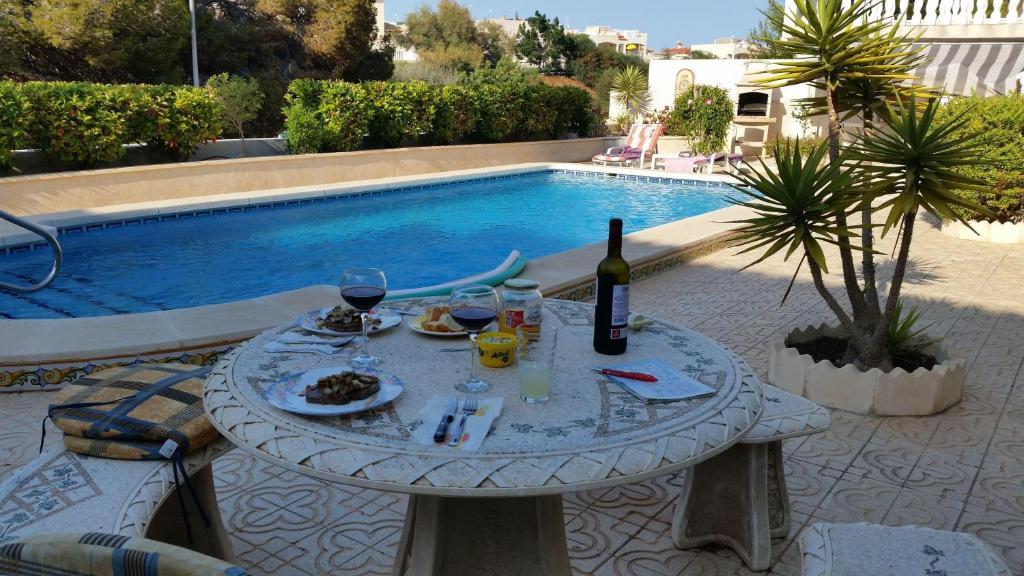 Costa-Blanca-Poolhaus, Orihuela – Updated 2022 Prices