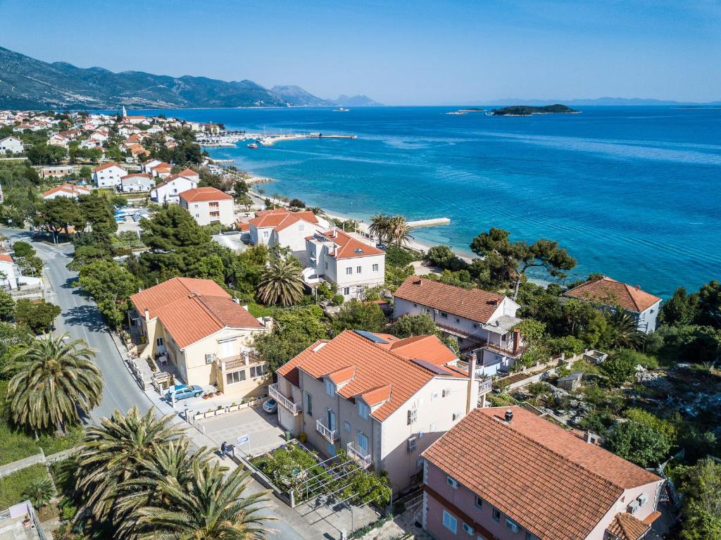 Colonia Apartments - 15