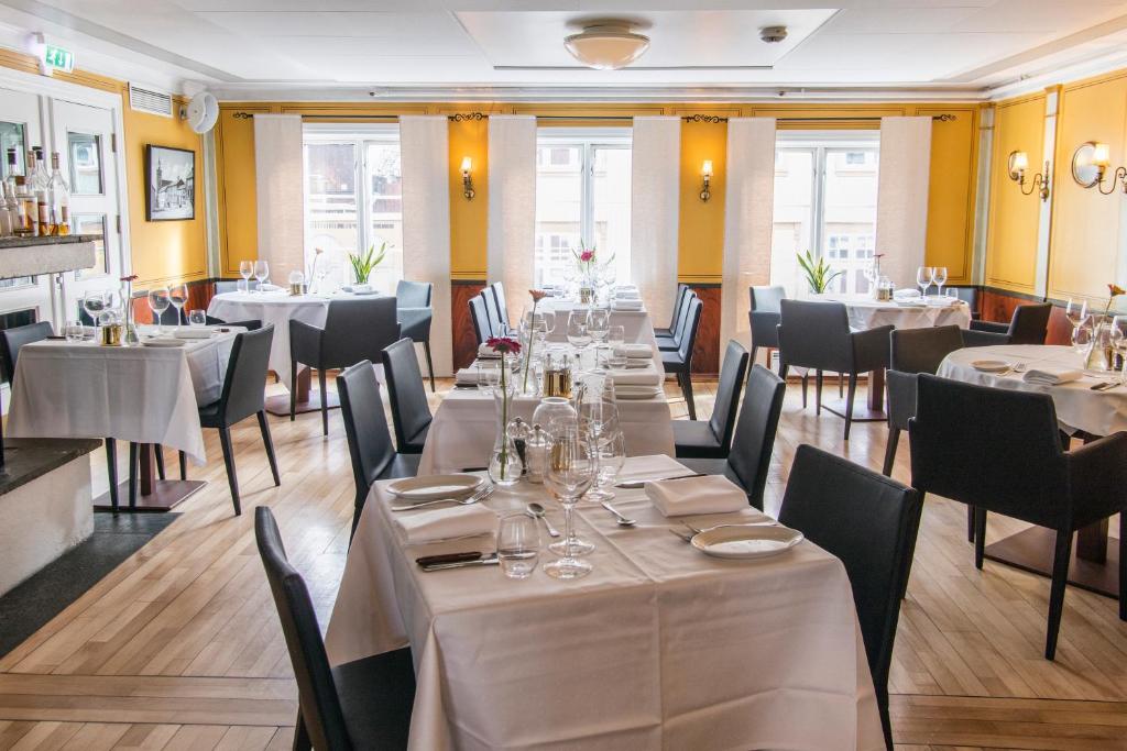 Restaurace v ubytování Vertshuset Røros