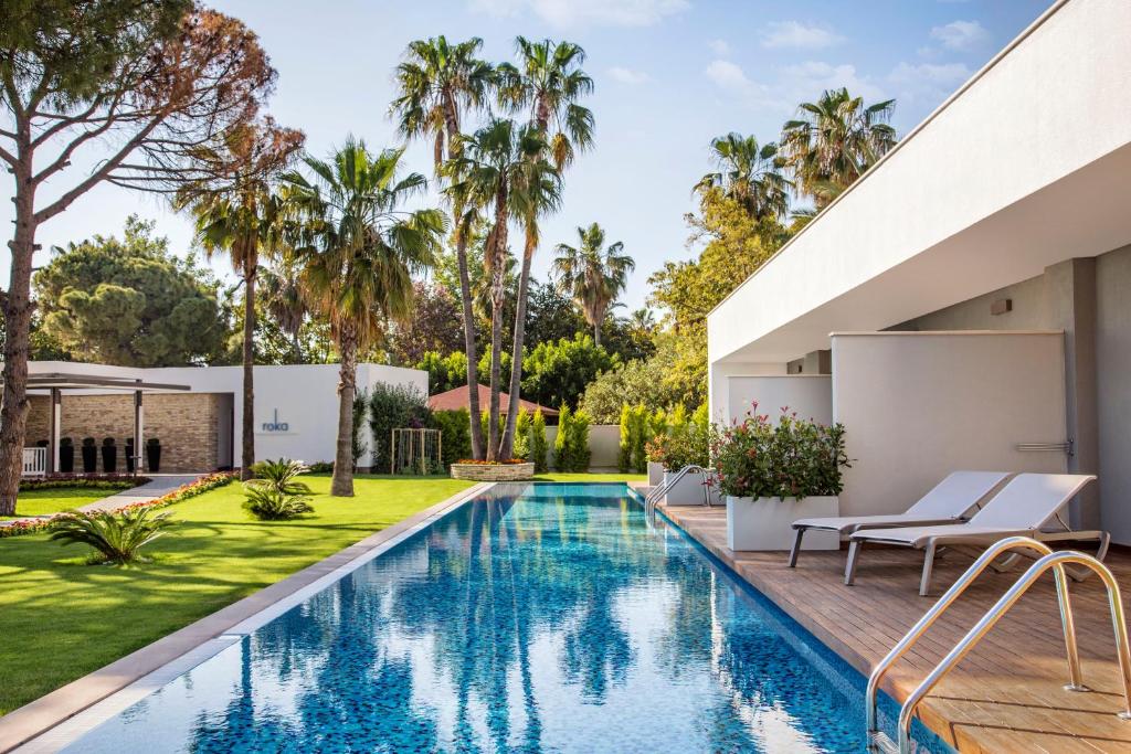 Bazén v ubytování Acanthus Cennet Barut Collection - Ultra All Inclusive nebo v jeho okolí