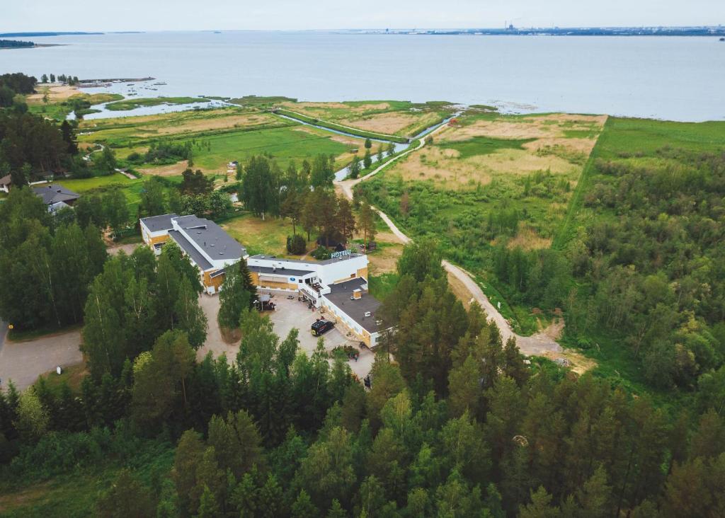 Finlandia Hotel Airport Oulu - Housity