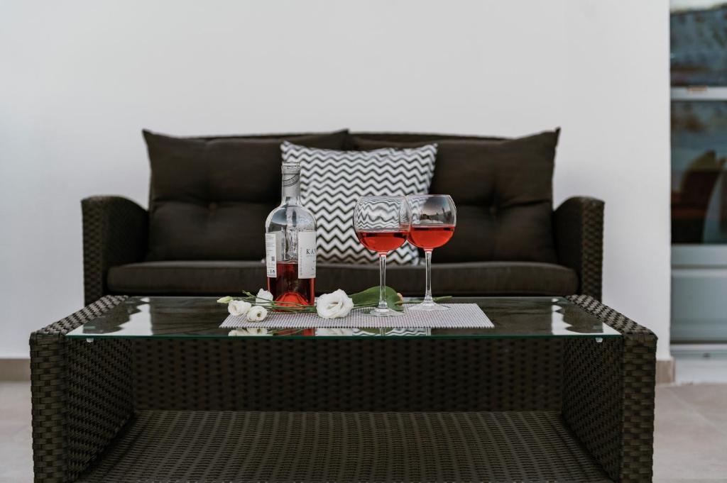 Nápoje v ubytování Lindos Calmare Suites