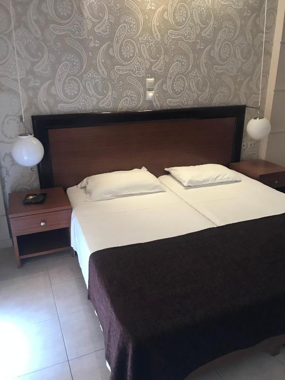 Saint Amon Hotel - 9