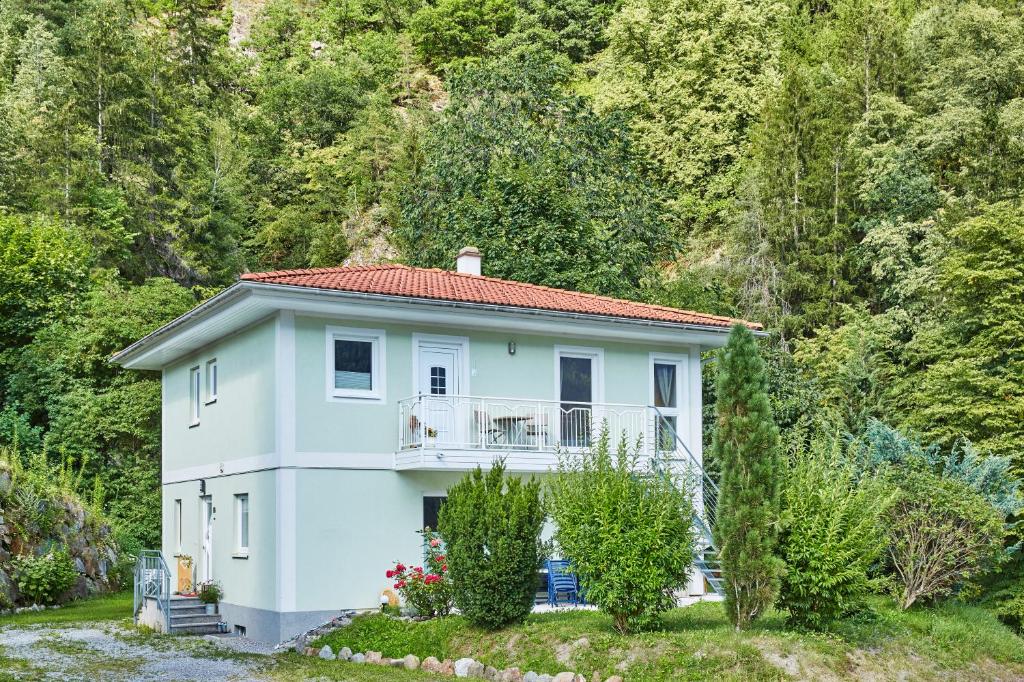 Das Gebäude in dem sich die Ferienwohnung befindet