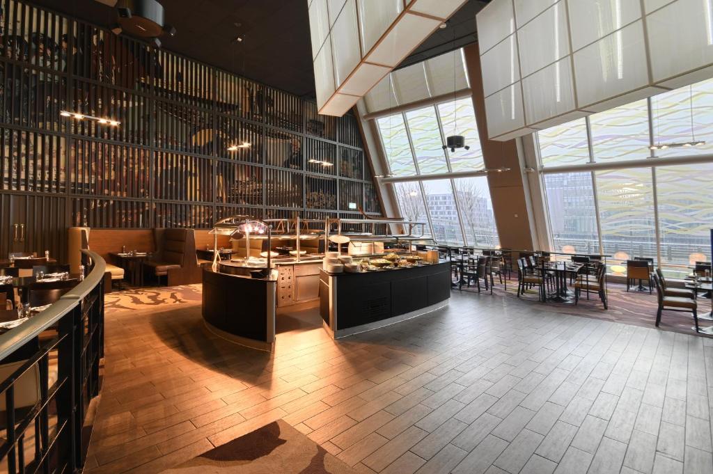 Crowne Plaza Glasgow by IHG - Resim 7