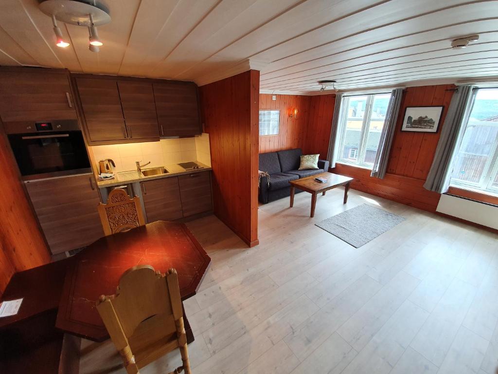 Kuchyň nebo kuchyňský kout v ubytování Vertshuset Røros