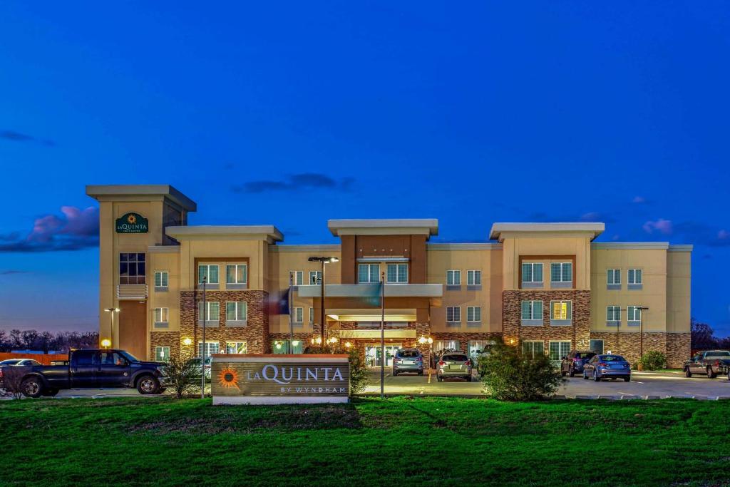 La Quinta by Wyndham Luling, Luling (updated prices 2024)