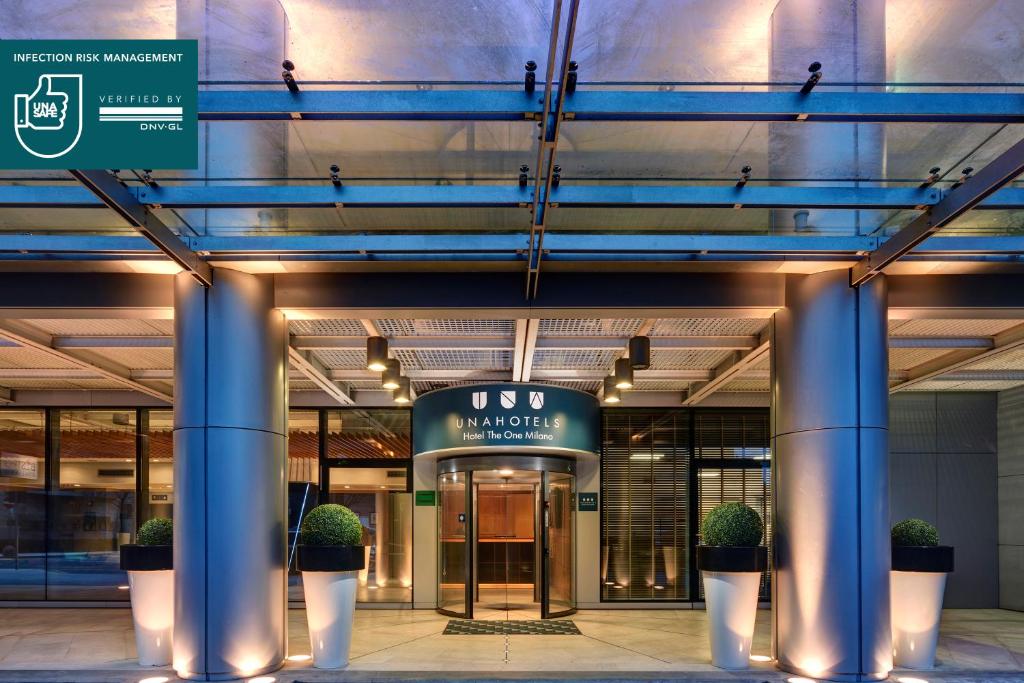 Exteriér nebo vchod ubytování UNA HOTELS The ONE Milano Hotel & Residence