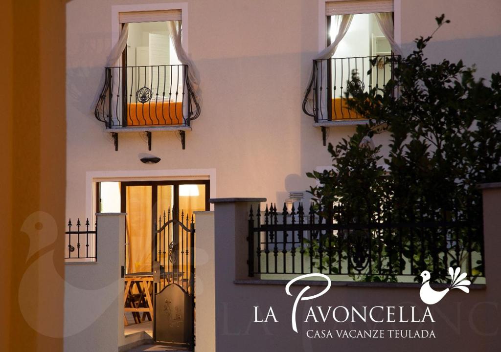 La Pavoncella a Teulada - Spaziose case con giardino
