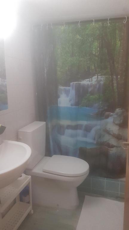Koupelna v ubytování Buongustaio1 Zimmer mit ensuite T&B