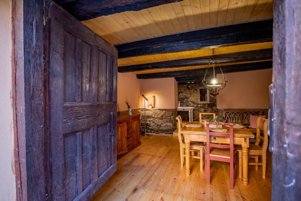 Fotografie z fotogalerie ubytování Casa Paulini v destinaci Cisnadioara