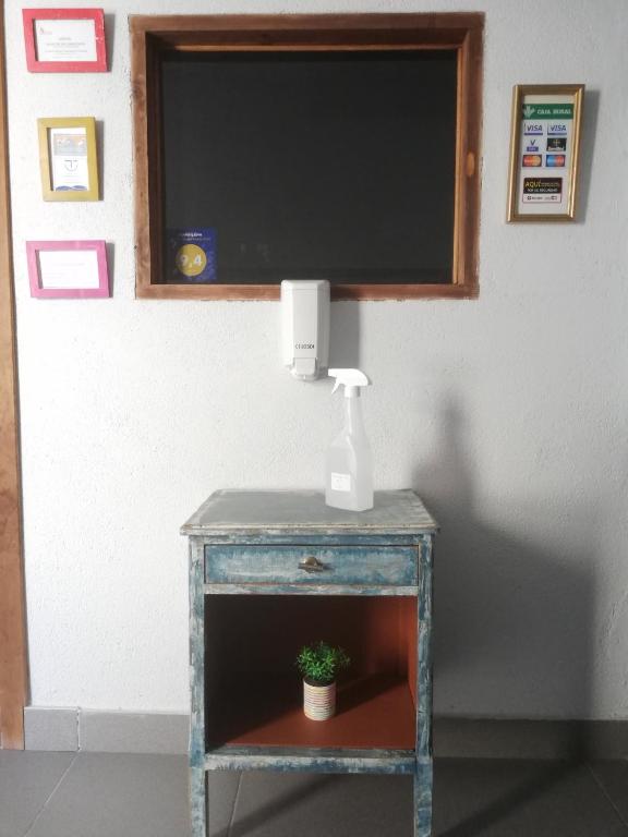 TV a/nebo společenská místnost v ubytování Apartamentos Puenteviejo