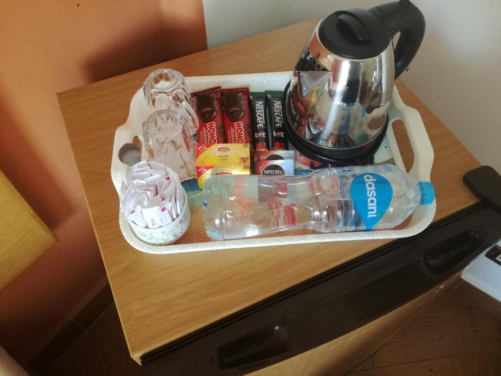 Utensilios para hacer té y café en Adriatica Hotel Marsa Matrouh
