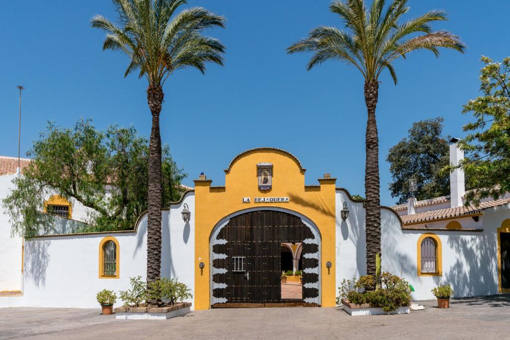 The building in which the holiday home is located