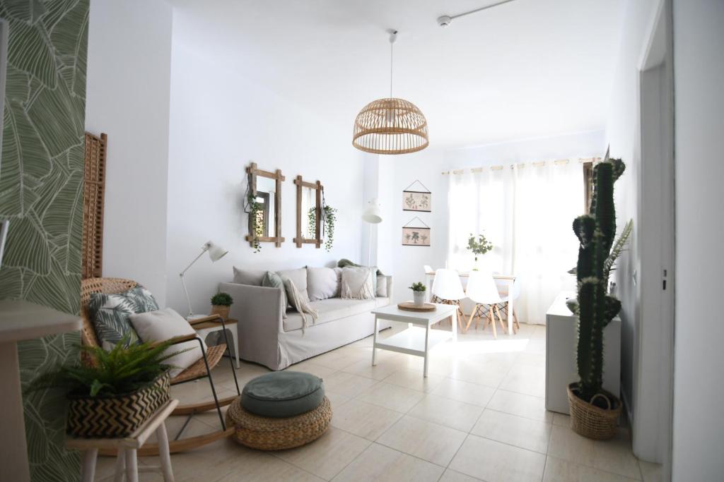 Near the beach - 3Bed - 2bath - Wifi