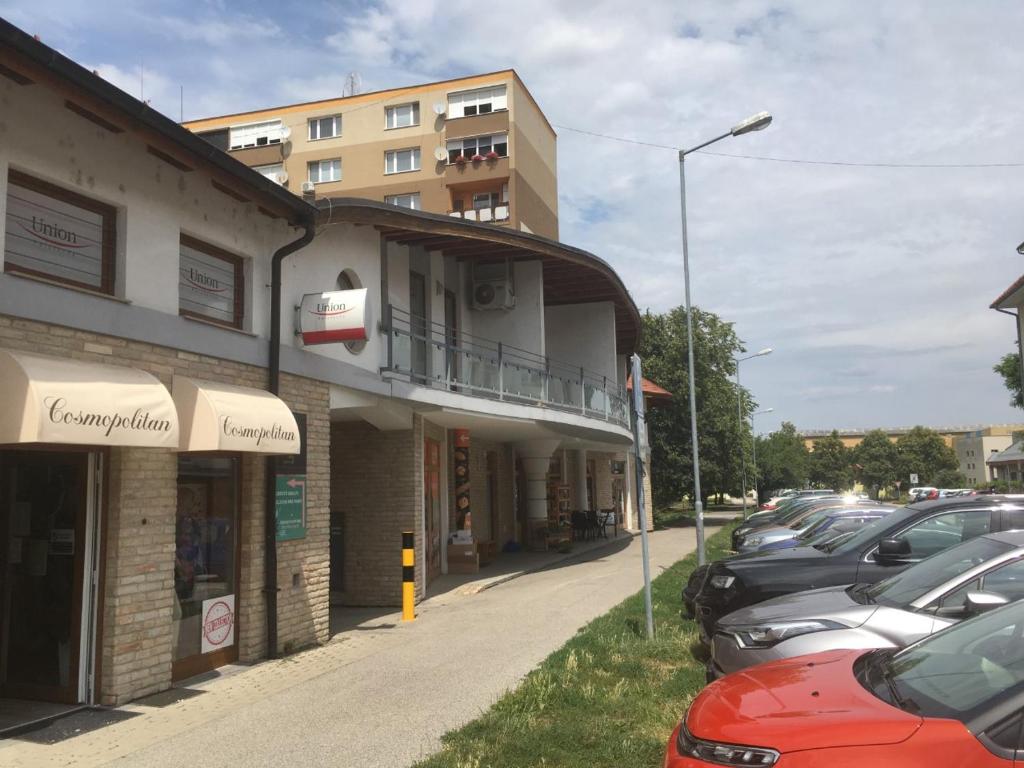 Budova, v ktorej sa apartmán nachádza