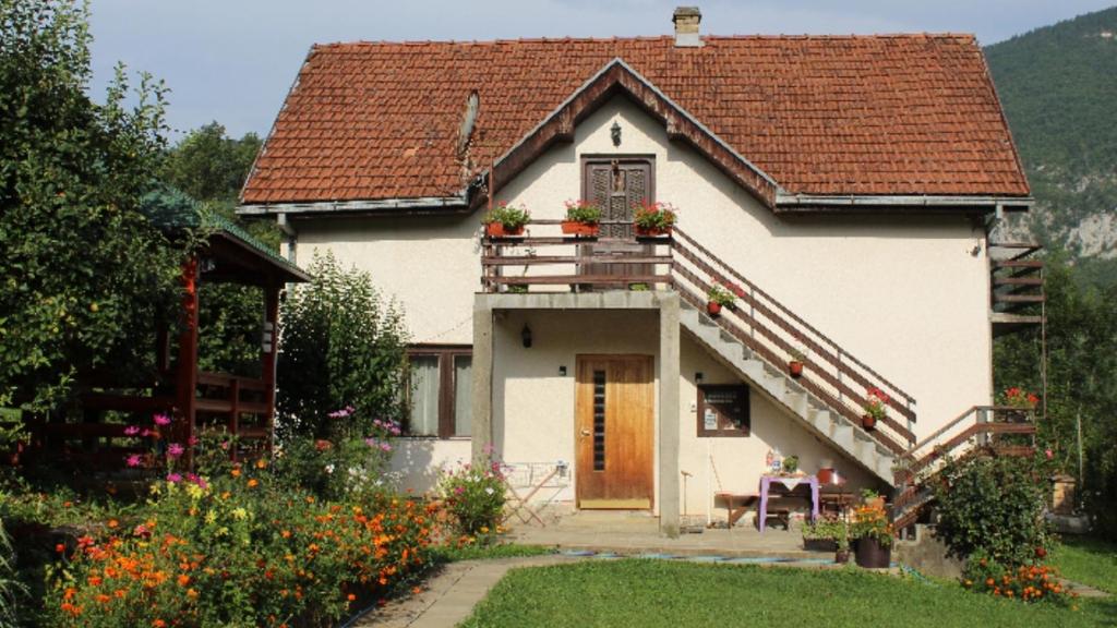Zahrada ubytování Apartment Sijakovic