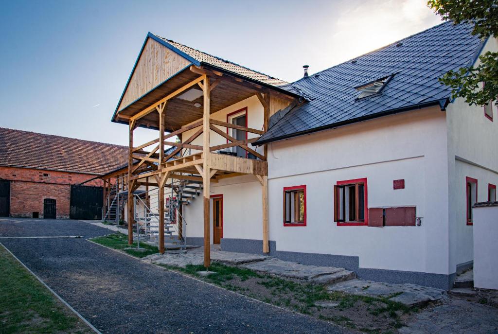 Budynek, w którym mieści się apartament