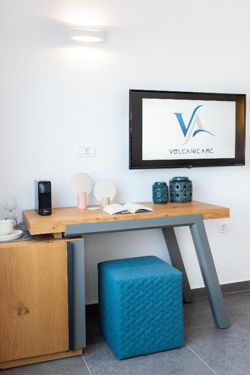 Volcanic Arc Suites - 7