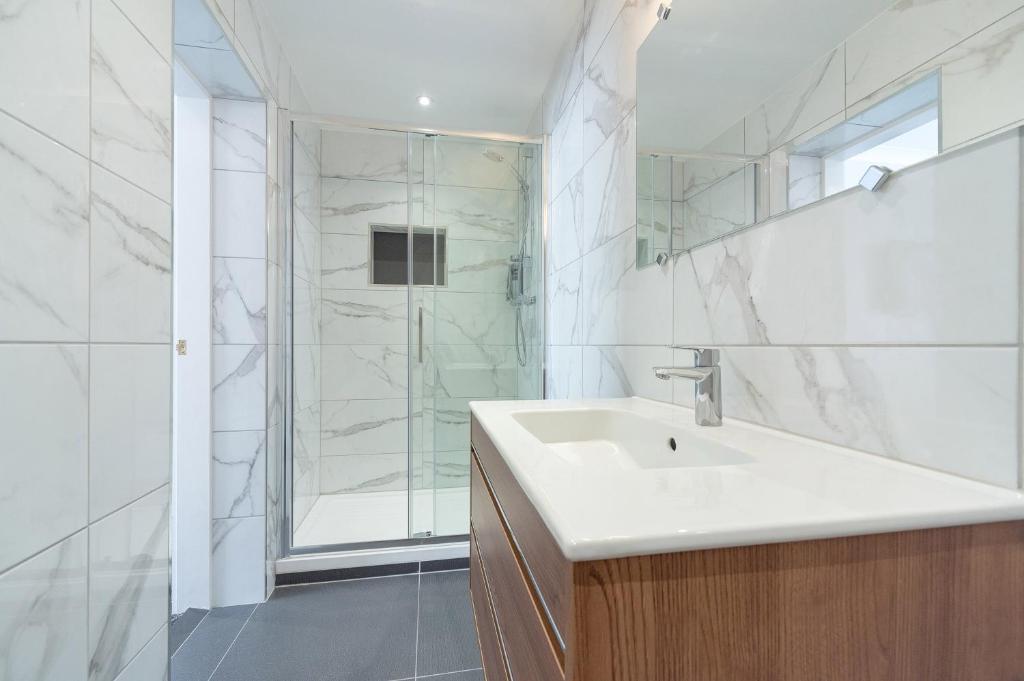 Mentone Hotel - Resim 42