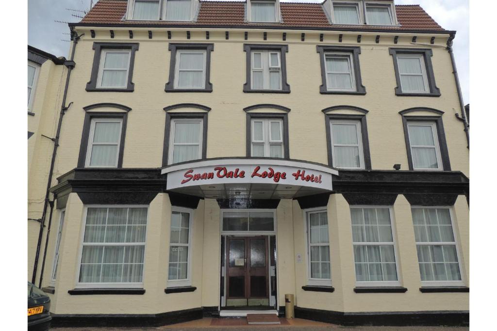 The building where the hotel is located 