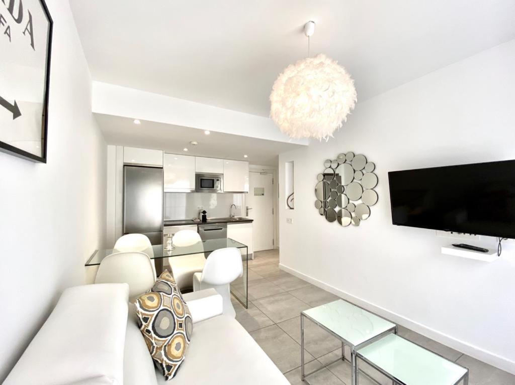 Køkken eller tekøkken på Casa Perla - Cozy Apartment Pool Side