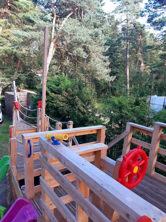 Zahrada ubytování domy szeregowe Nasza Chata - 4 minuty od plaży
