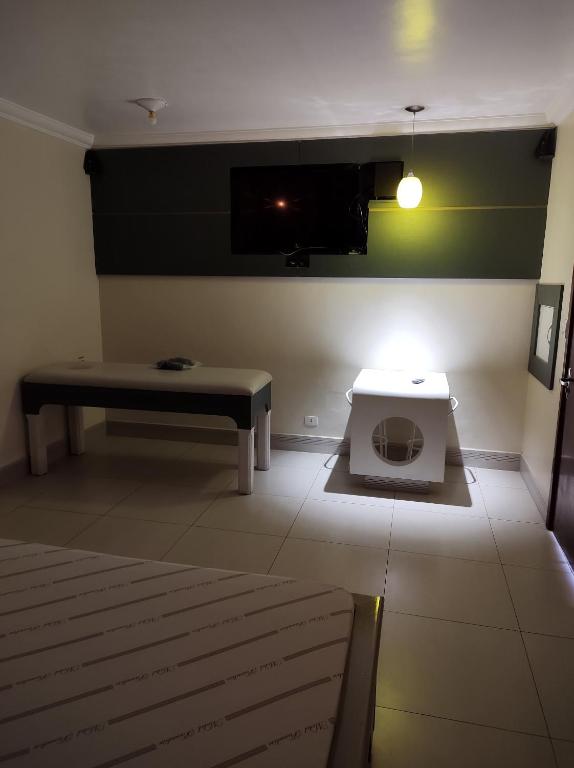  Motel Paradise (Adults only)
