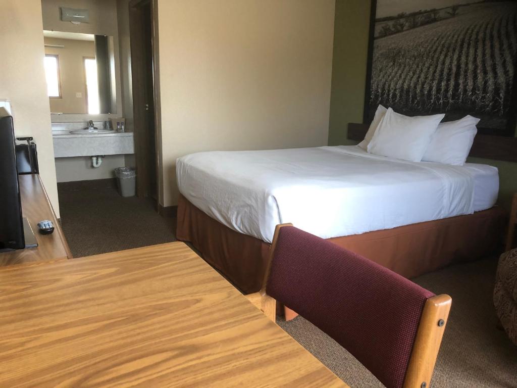 Americas Best Value Inn Onawa - Habitación Queen