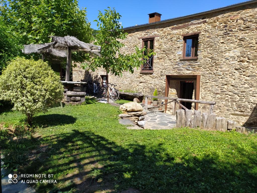 Albergue Atrio (Spanje Tríacastela) - Booking.com