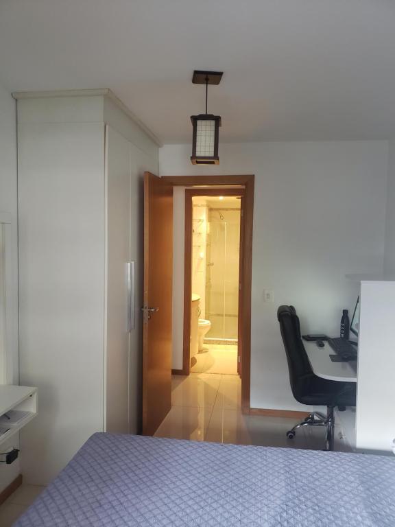  Quarto de casal em apartamento compartilhado