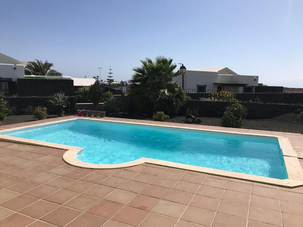 Bazén v ubytování Villa Tania - Villa independiente con piscina privada nebo v jeho okolí