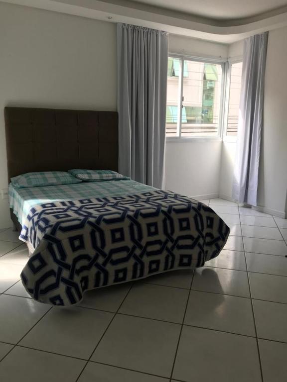  Apartamento no Edificio Neuza