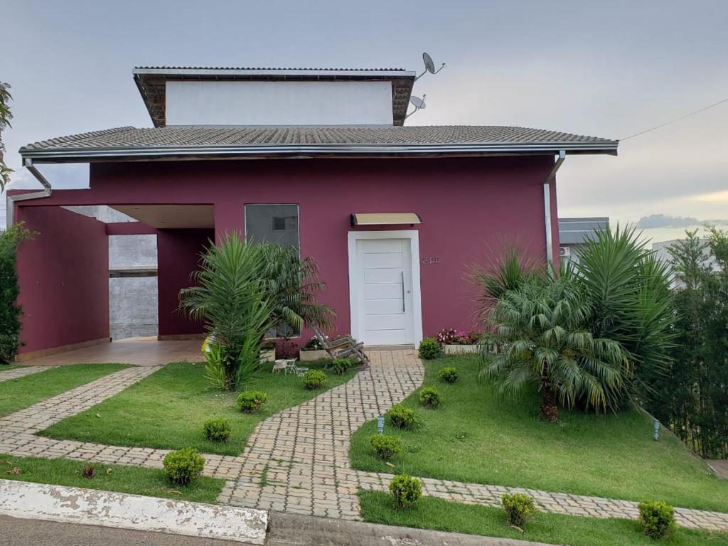  Casa em Condomínio Fechado
