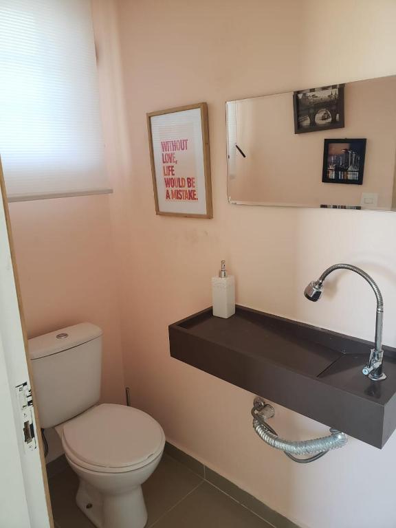  Casa em Condomínio Fechado