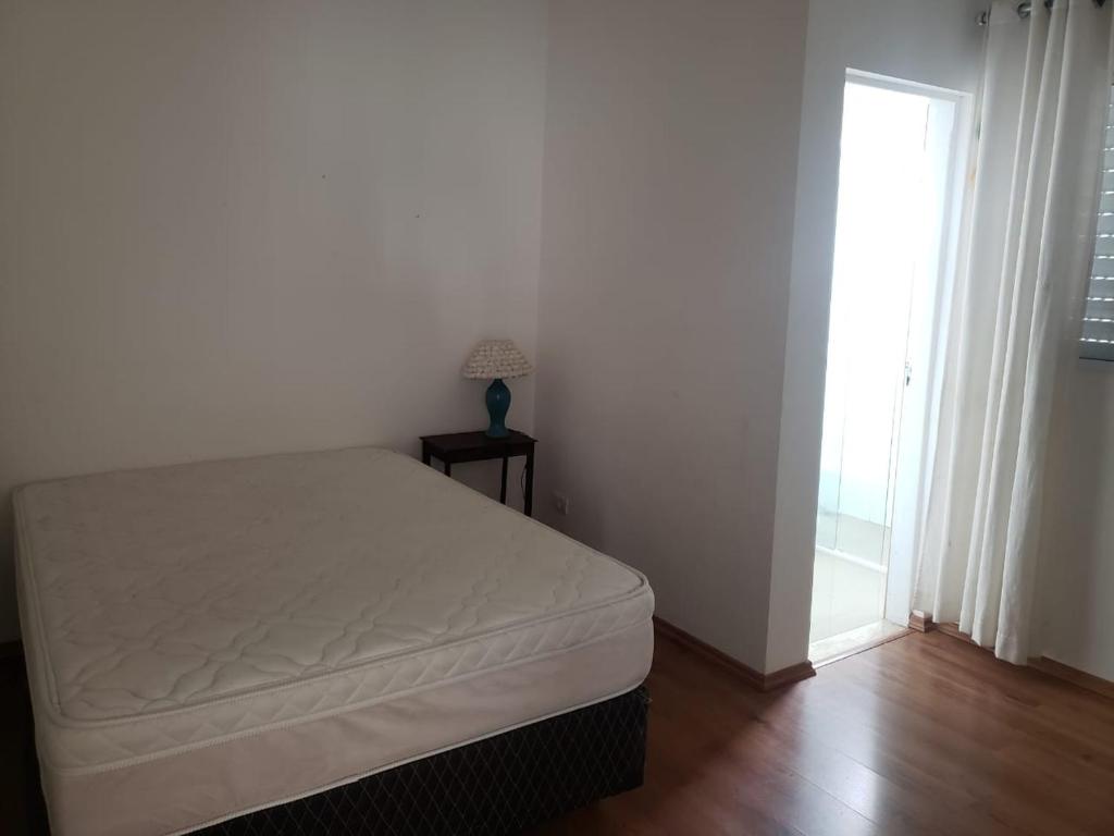  Casa em Condomínio Fechado