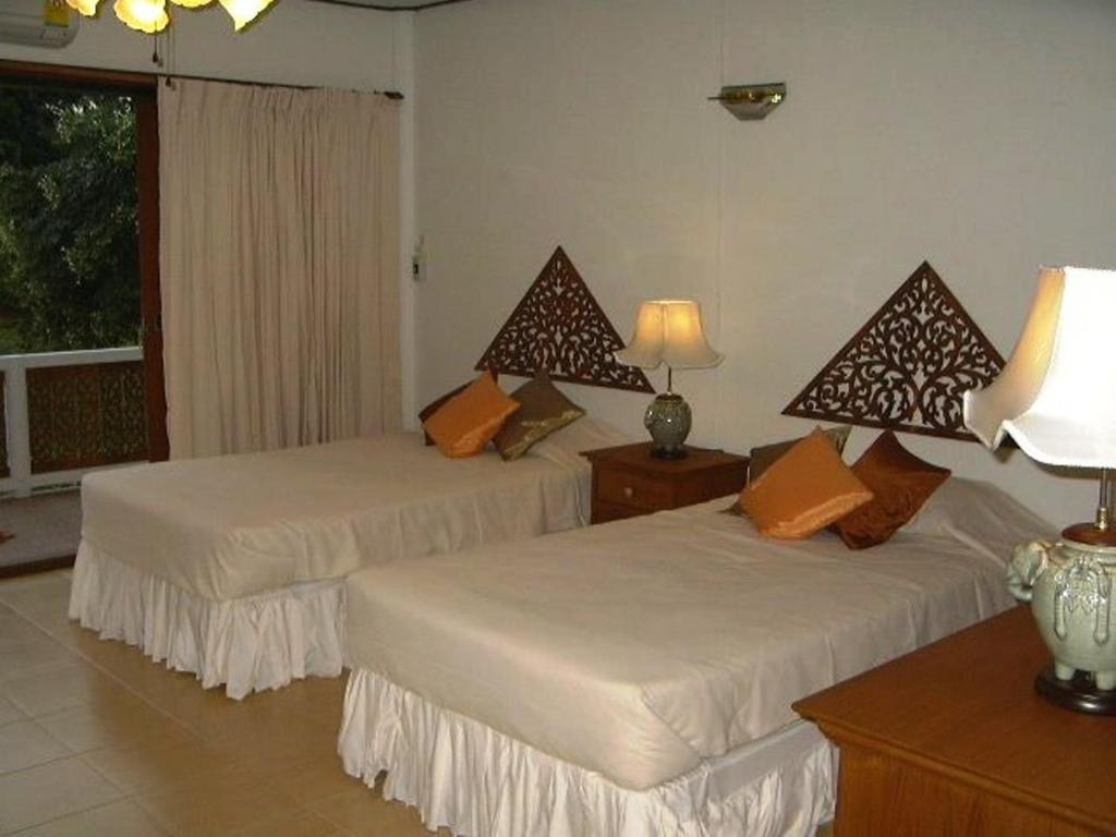 Ruen Thai Rim Haad - Bangalô