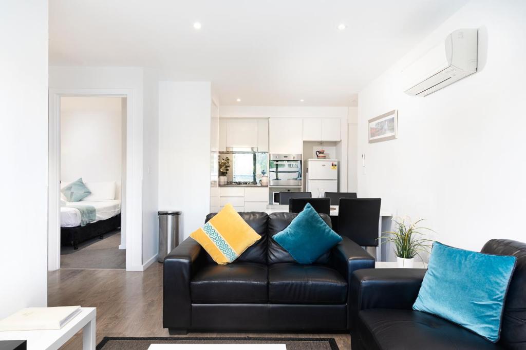 RNR Serviced Apartments North Melbourne - Resim 4