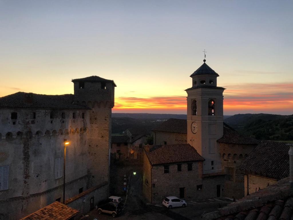 Oasi Castello di Lerma nel Monferrato - Housity