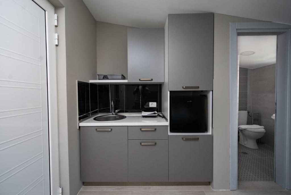 Studio Apartments Bulevar - One-Bedroom Apartment