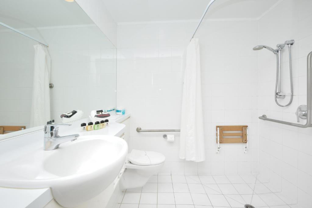 Shoreline Motel - Resim 24