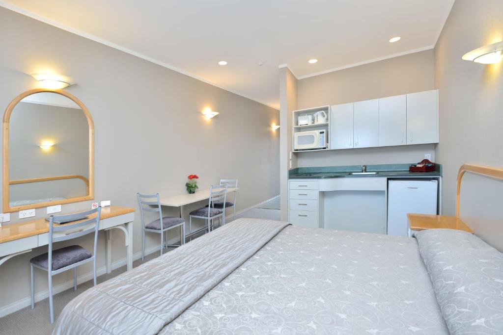 Shoreline Motel - Resim 4