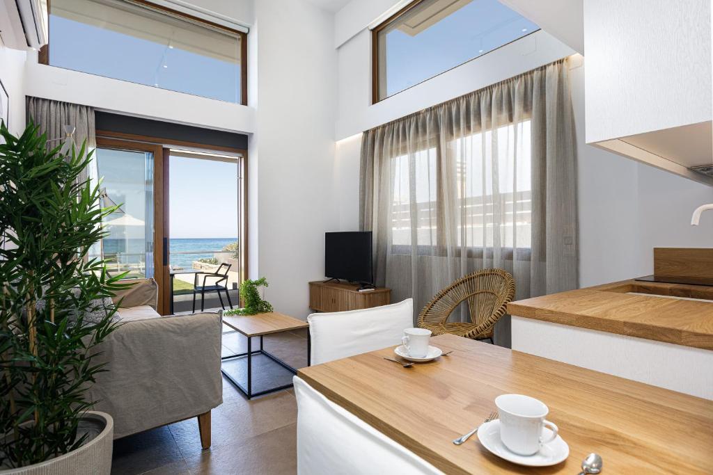 Posezení v ubytování North Coast Seaside Suites