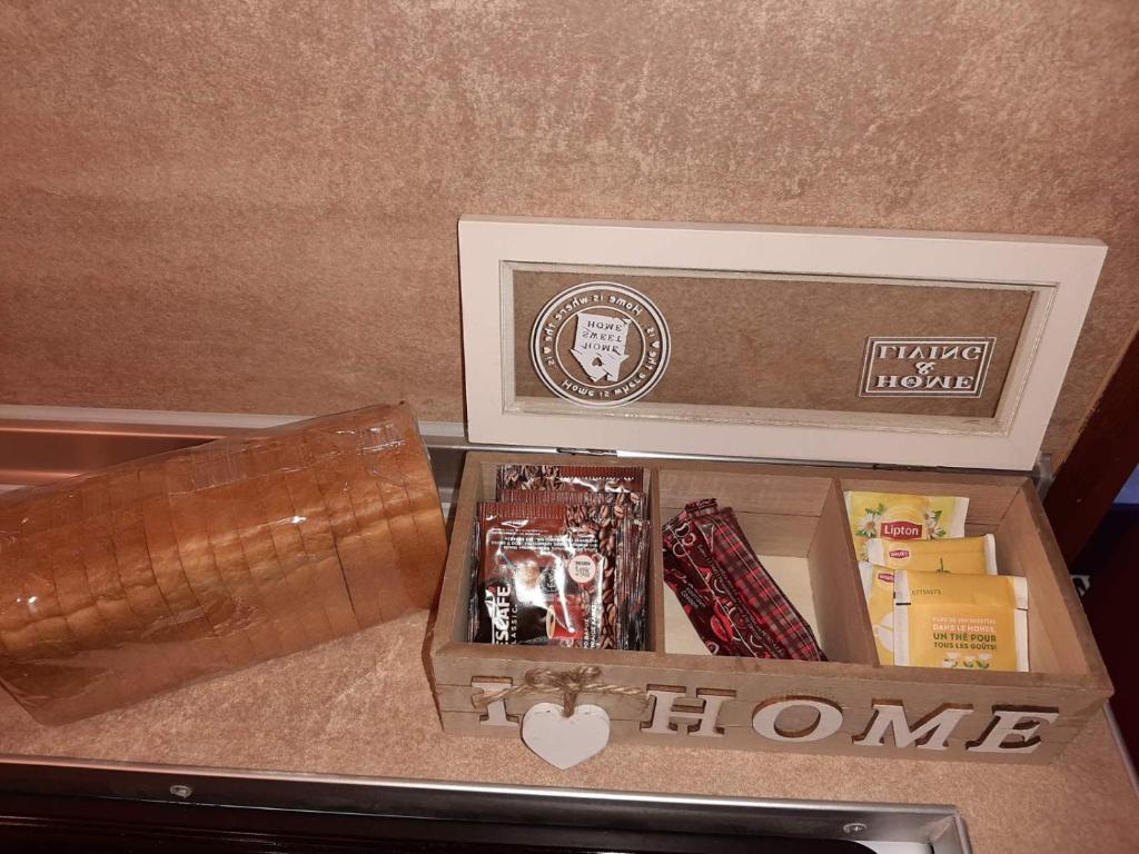 Kleanthi and Kostas Studios - 16