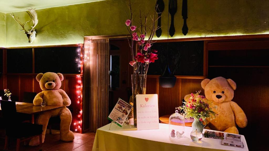 Fotografie z fotogalerie ubytování ZU DEN LINDEN - RADEBEUL Pension mit Restaurant v destinaci Radebeul