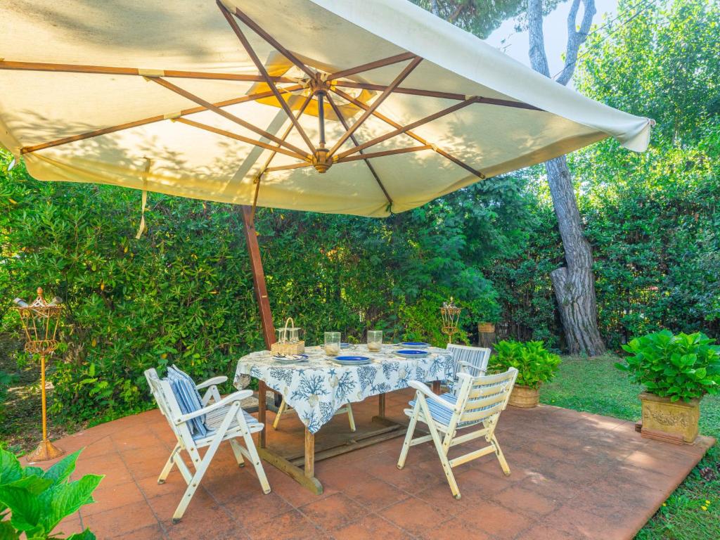 Vonkajšia záhrada v ubytovaní Holiday Home Madda by Interhome